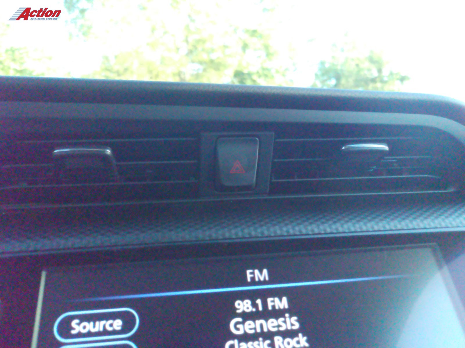 2025 Nissan Kicks Play