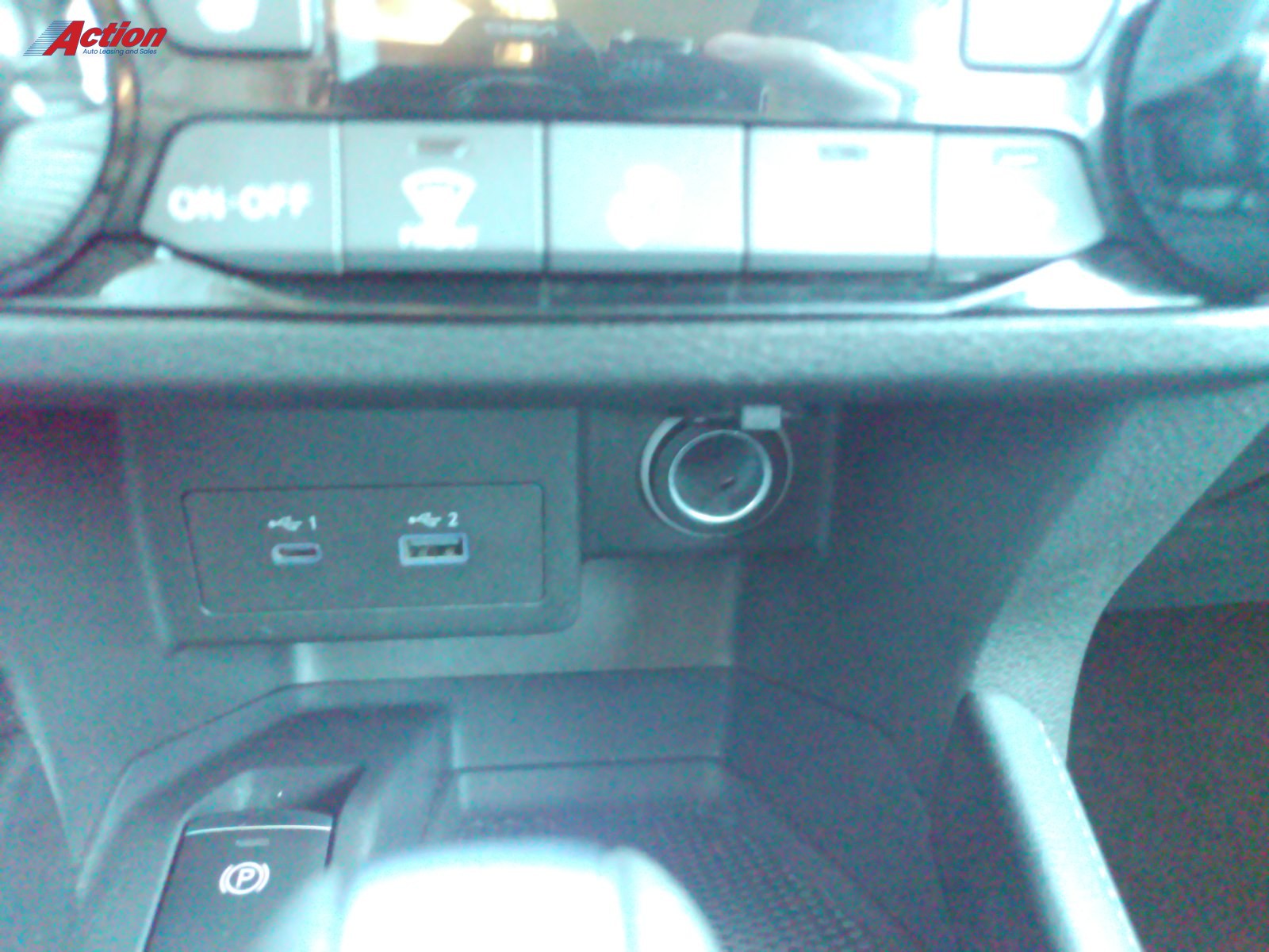 2025 Nissan Kicks Play