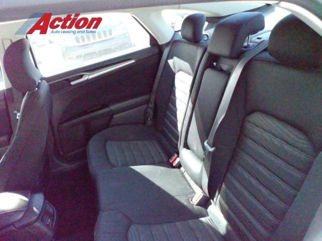 2025 Nissan Kicks Play