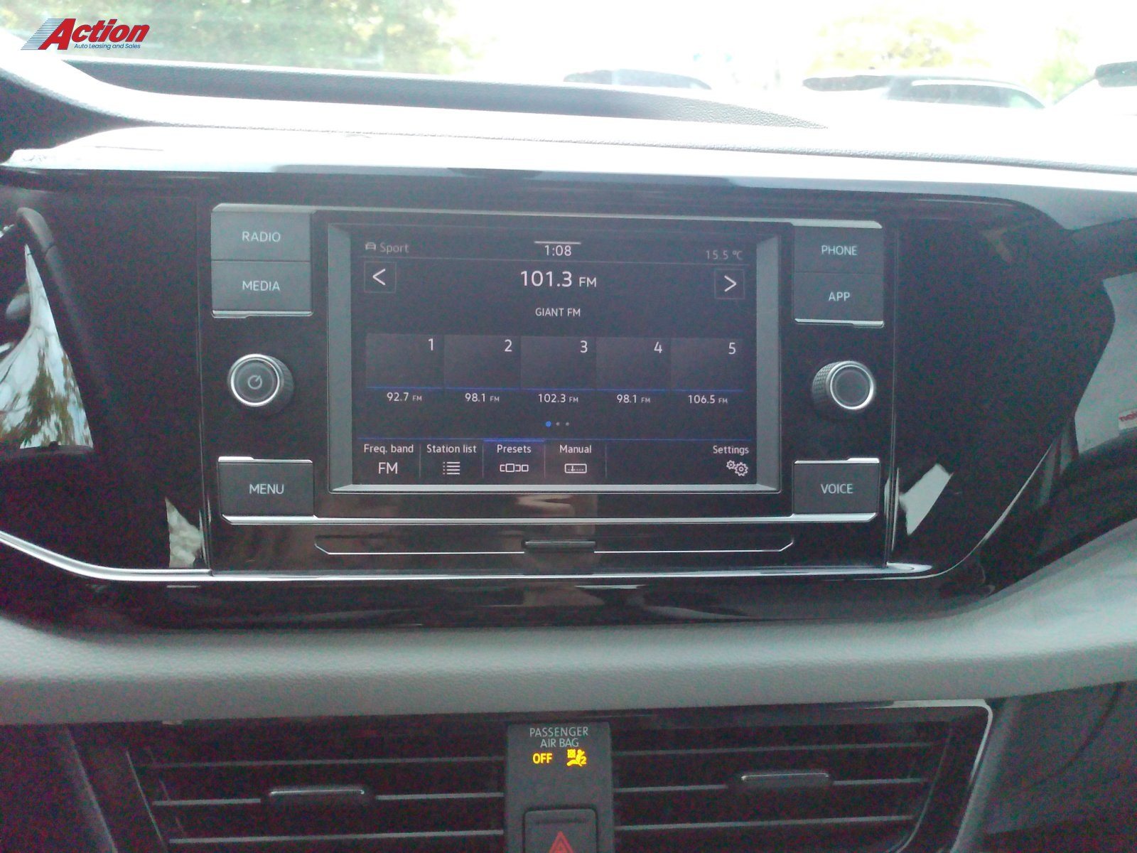 2023 Volkswagen Taos